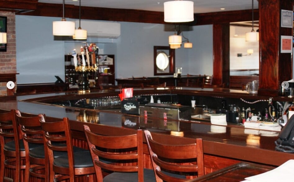 More Photos Of 181 E Boston Post Rd, Mamaroneck Restaurant For Lease