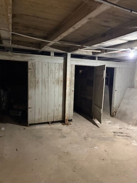 More Photos Of 2767 N Holton St, Milwaukee Apartments For Sale