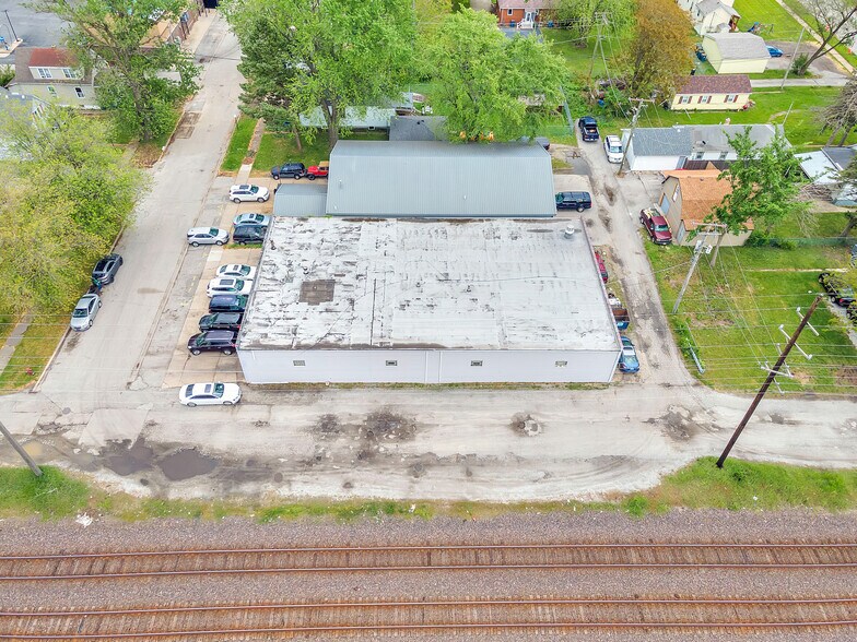 More Photos Of 26 E 34th Pl, Steger Auto Repair For Lease