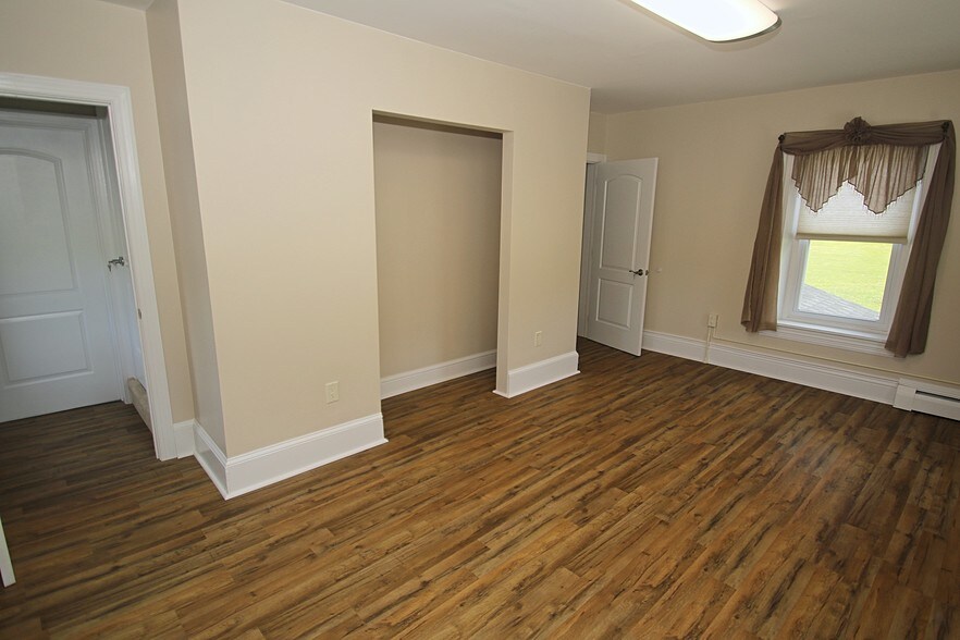 More Photos Of 1180 Route 100, Bechtelsville Office For Sale