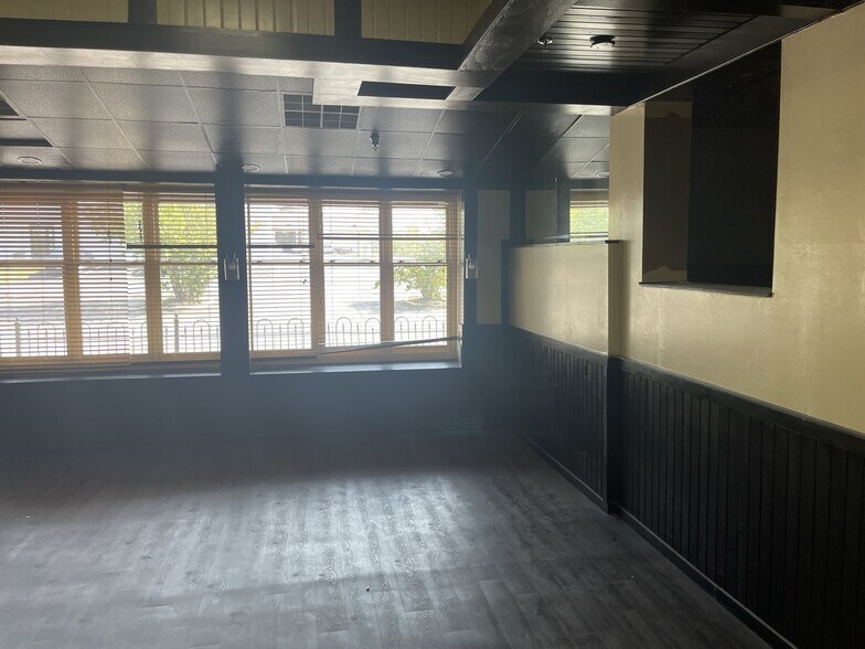 More Photos Of , Decatur General Retail For Sale