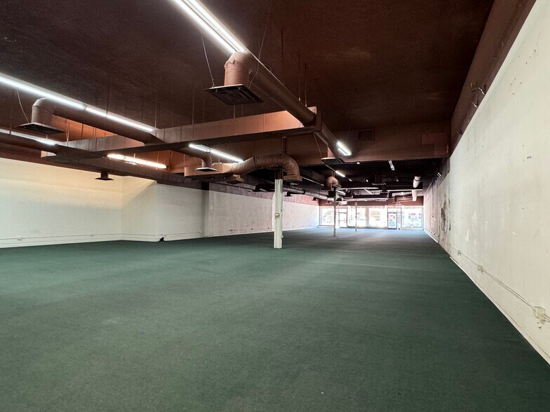 More Photos Of 210 N Carson St, Carson City Storefront For Lease