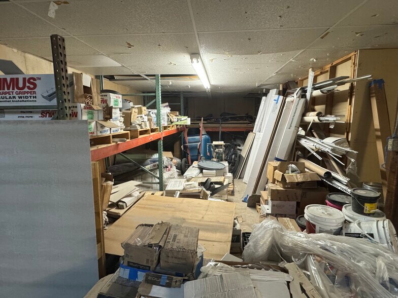 More Photos Of 100 E 32nd St, Bryan Freestanding For Sale