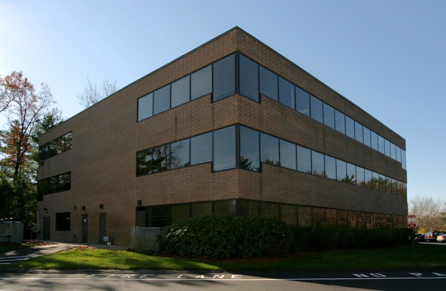 More Photos Of 40 Nagog Park, Acton Medical For Lease