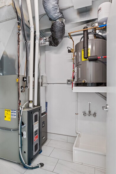 More Photos Of 102 W Wisconsin Ave, Kaukauna General Retail For Sale