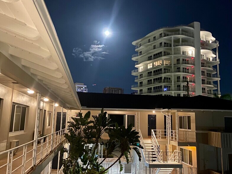 More Photos Of 623 Bayshore Dr, Fort Lauderdale Apartments For Sale