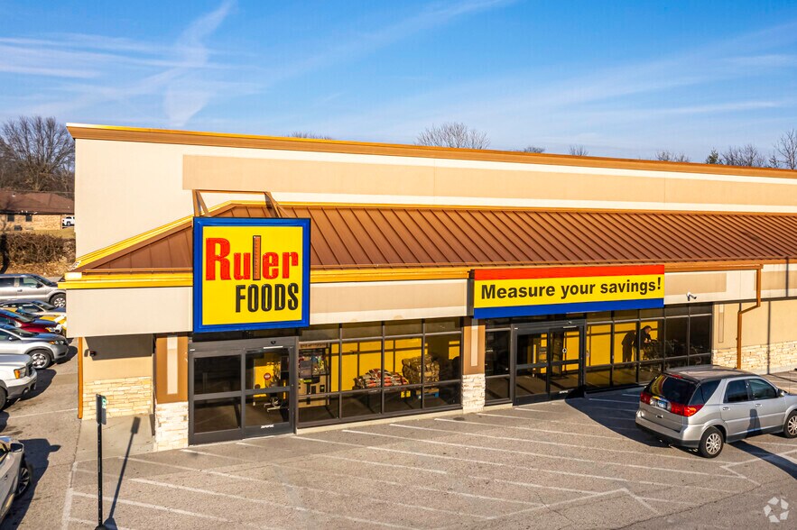 More Photos Of 1948-1982 Vandalia St, Collinsville Unknown For Lease