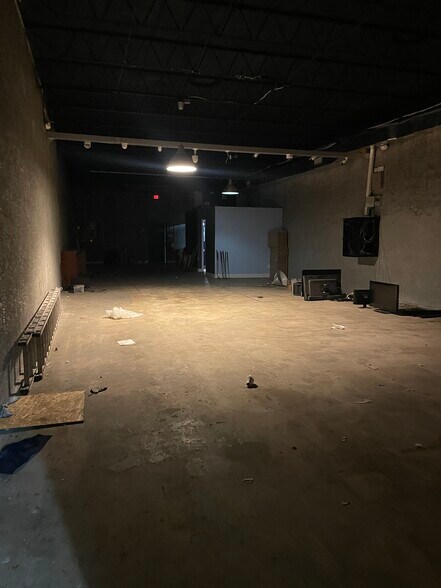 More Photos Of 204-206 NW 4th Ave, Hallandale Beach Industrial For Sale