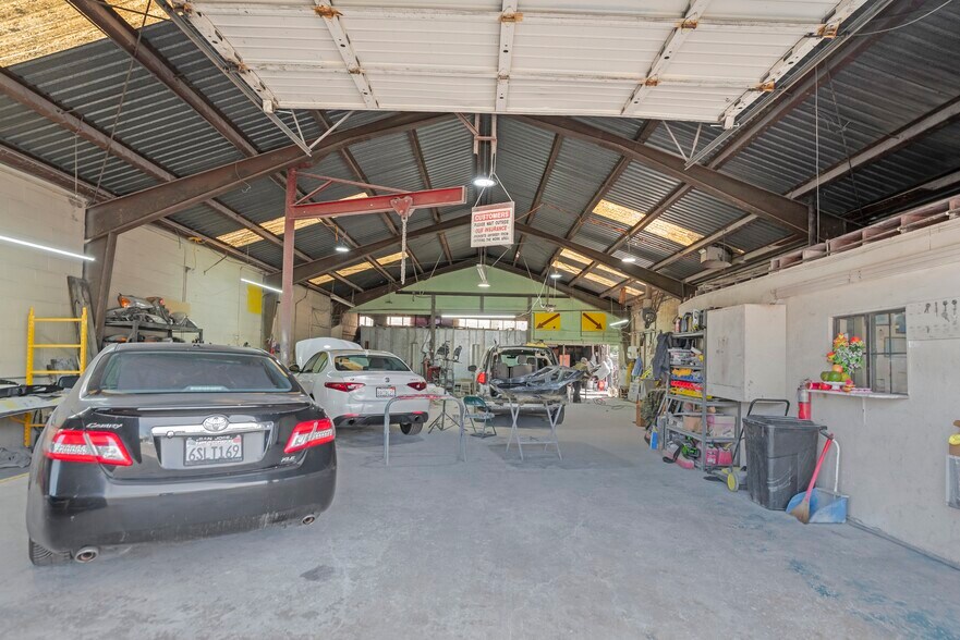 More Photos Of 452 W San Carlos St, San Jose Auto Repair For Sale