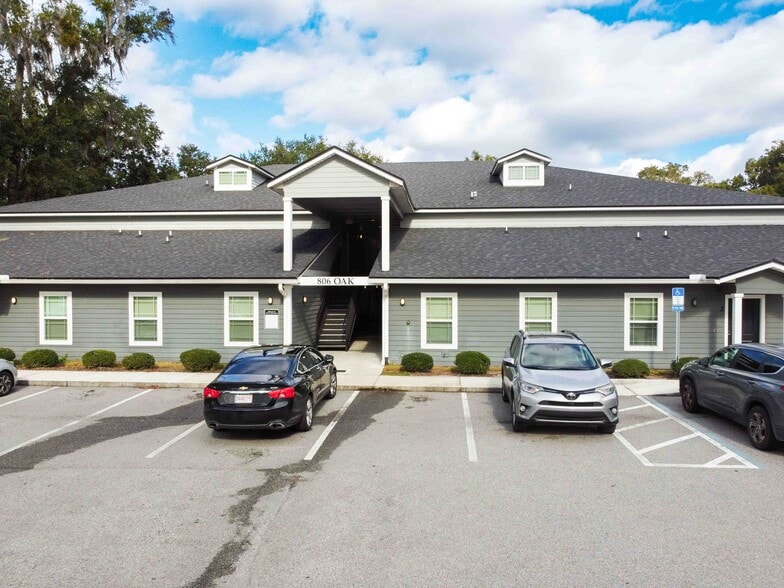 More Photos Of 806 Oak St, Green Cove Springs Apartments For Sale