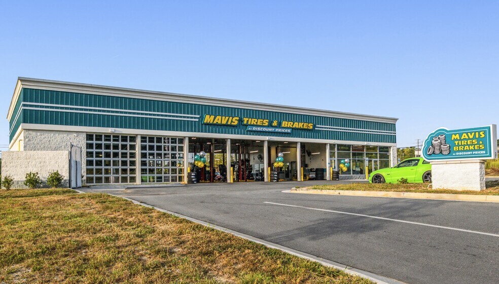 Primary Photo Of 238 James Ave, Locust Auto Repair For Sale