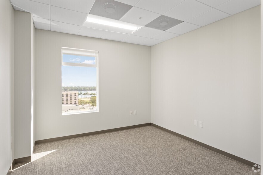 More Photos Of 319 Clematis St, West Palm Beach Office For Lease