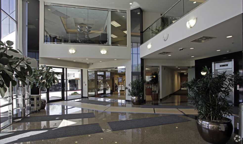 More Photos Of 7050 S Union Park Ave, Midvale Office For Lease