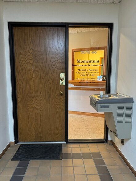 More Photos Of 43120 Utica Rd, Sterling Heights Office For Lease