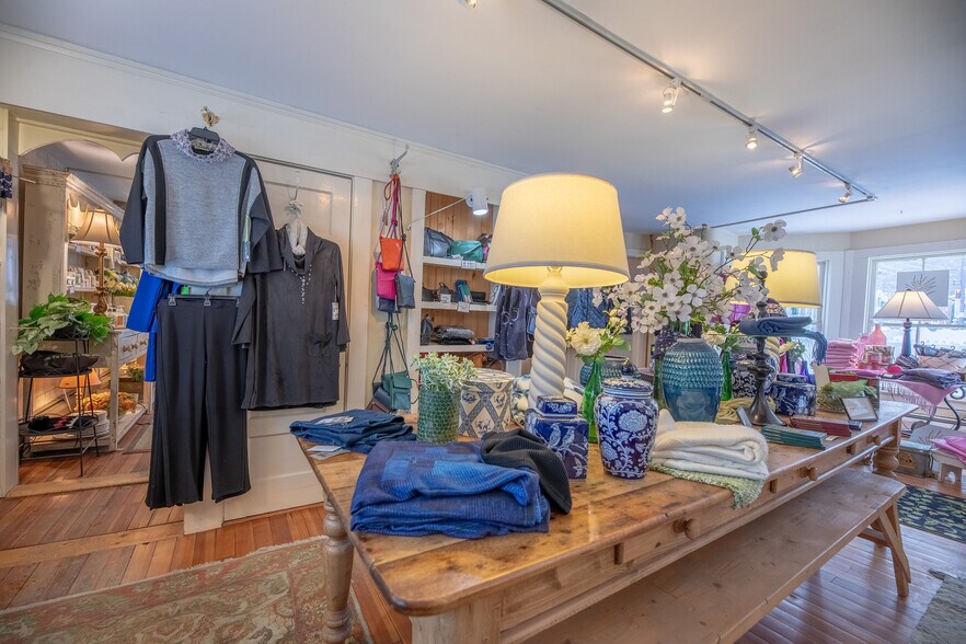 More Photos Of 16 West Main St, Wilmington General Retail For Sale