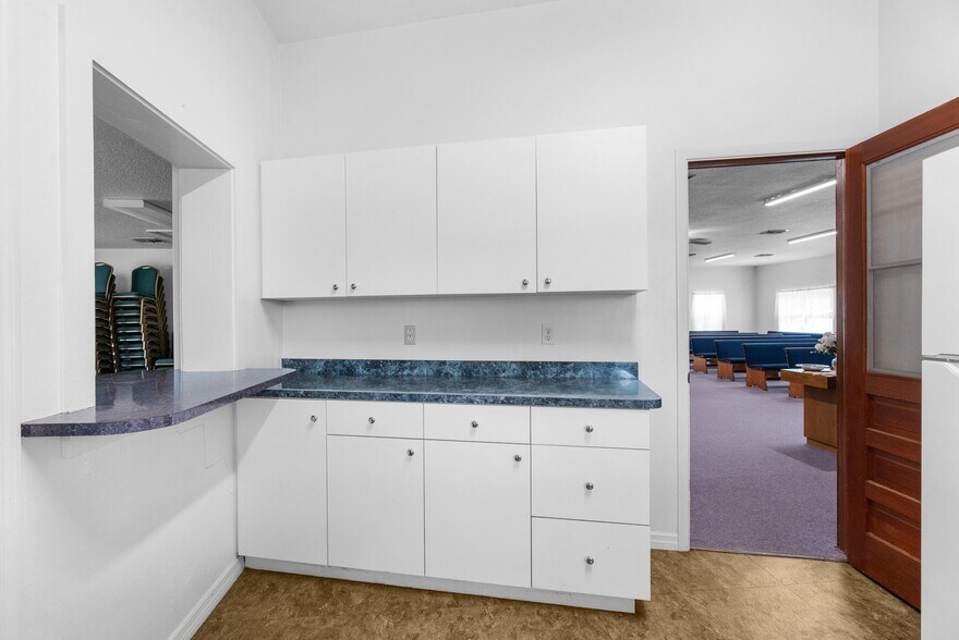 More Photos Of 14231 Old Mission Rd, Dade City Religious Facility For Sale