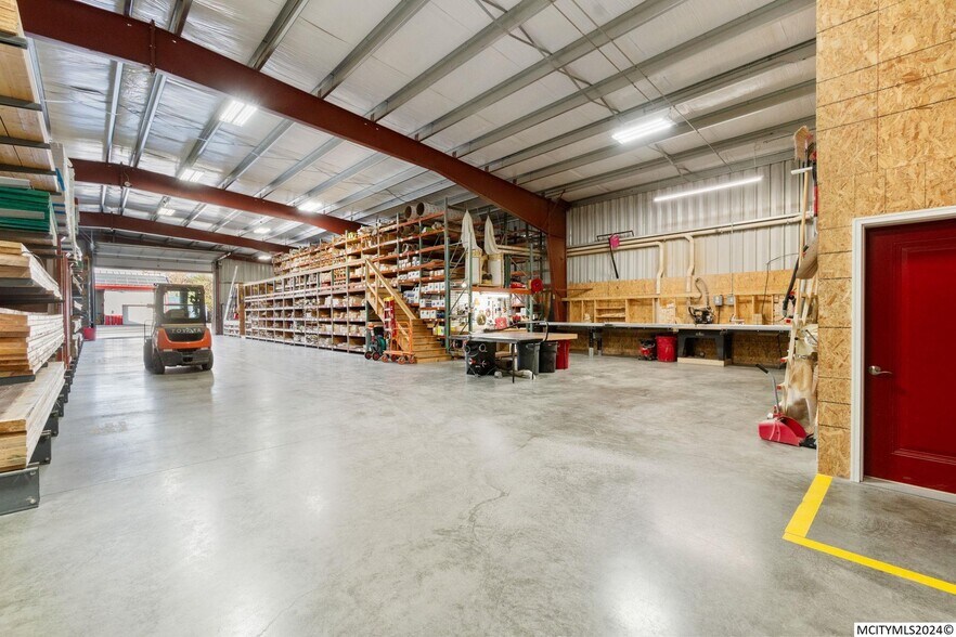 More Photos Of 390 E US Highway 18, Garner Showroom For Sale