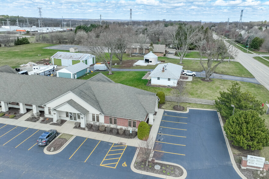 Primary Photo Of 380 N Terra Cotta Rd, Crystal Lake Office For Lease