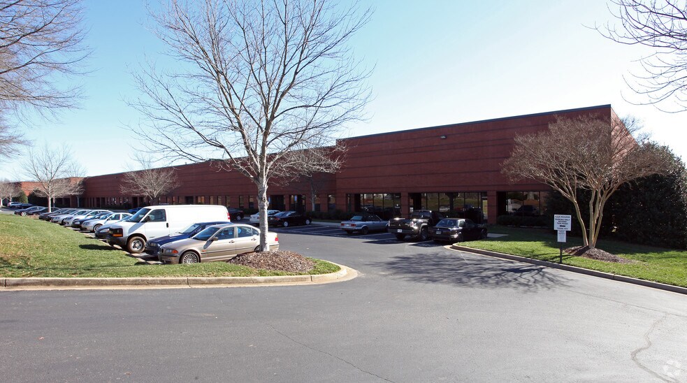 More Photos Of 6225 Shiloh Rd, Alpharetta Warehouse For Lease