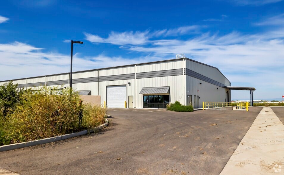 More Photos Of 150 Hawk Dr, Merced Warehouse For Sale