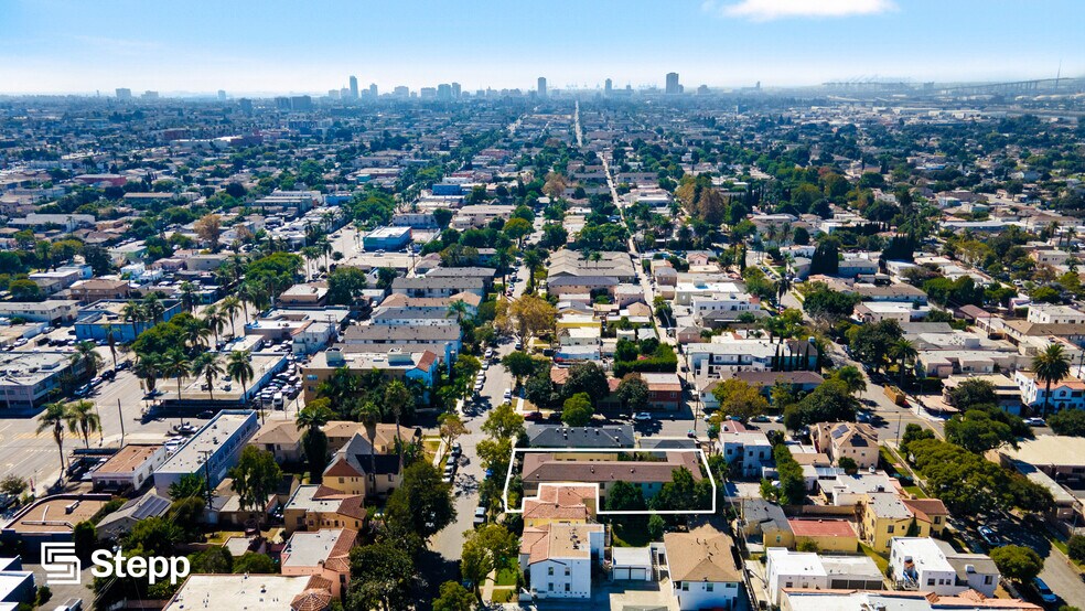 More Photos Of 2409 Cedar Ave, Long Beach Apartments For Sale