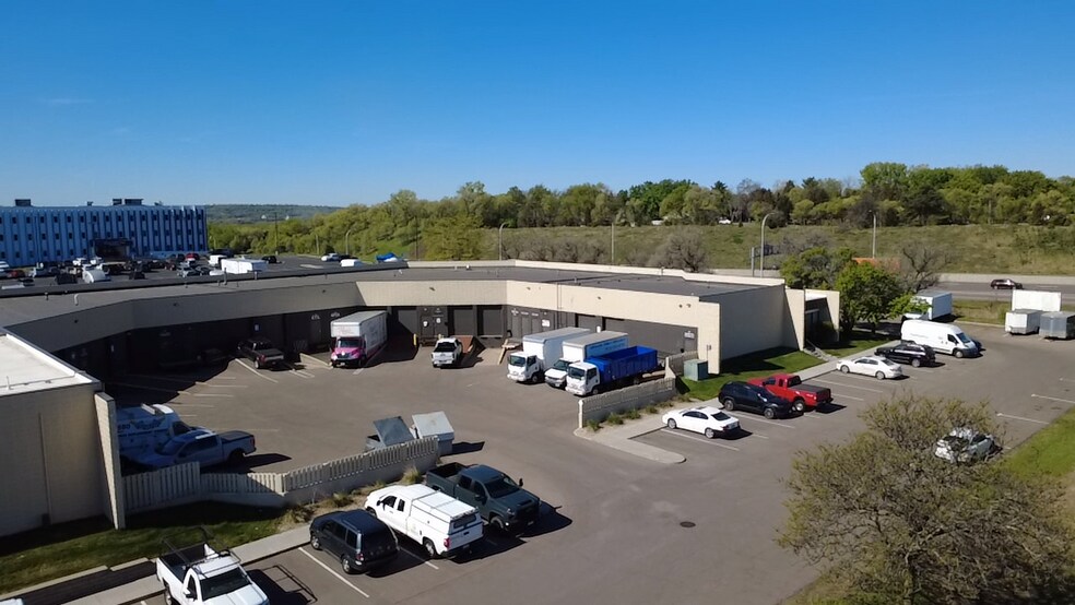More Photos Of 10740 Lyndale Ave S, Bloomington Light Manufacturing For Sale