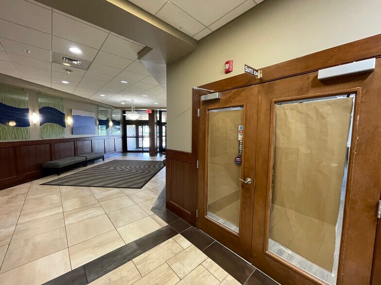 More Photos Of 11236 Robinwood Dr, Hagerstown Medical For Sale