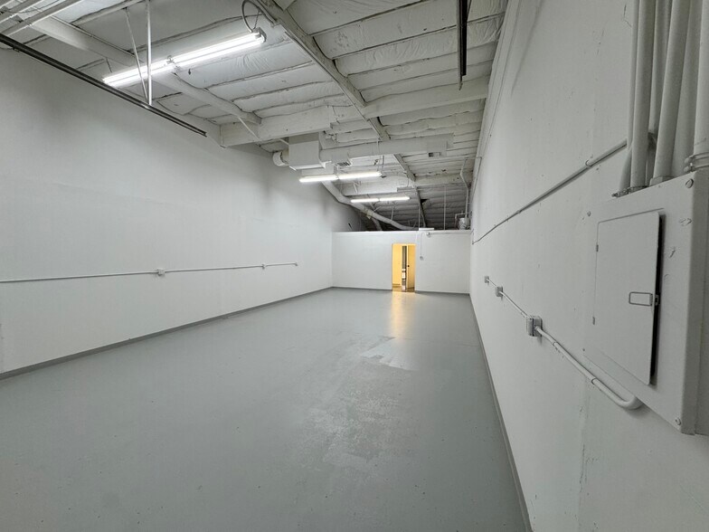 More Photos Of 2485 Autumnvale Dr, San Jose Warehouse For Sale