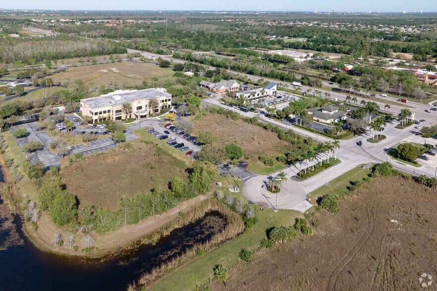 More Photos Of 13500-13520 Powers Ct, Fort Myers Medical For Lease