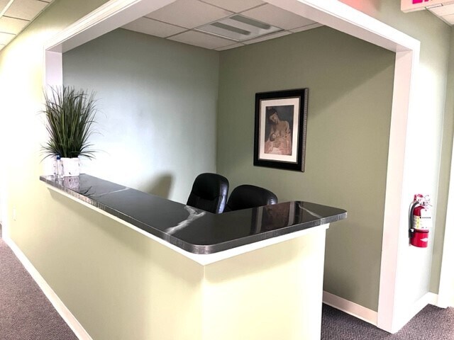 More Photos Of 1650 Elm St, Manchester Medical For Sale