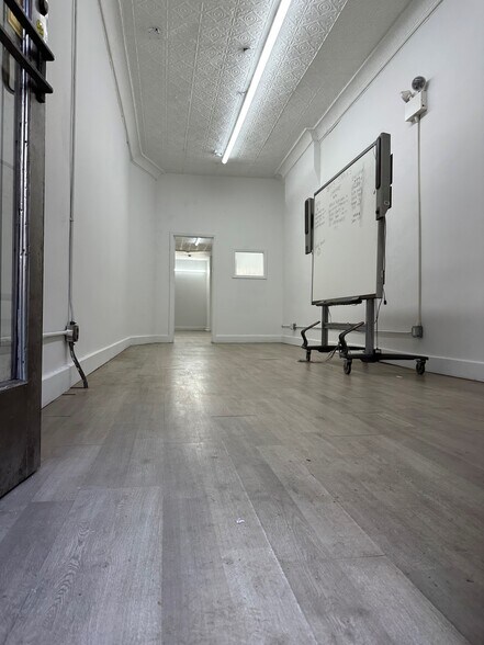 More Photos Of 93 Allen St, New York Apartments For Lease