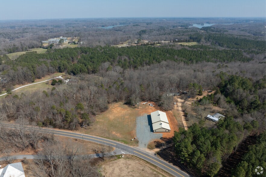 More Photos Of 2224 Gumlog Rd, Lavonia Light Manufacturing For Sale