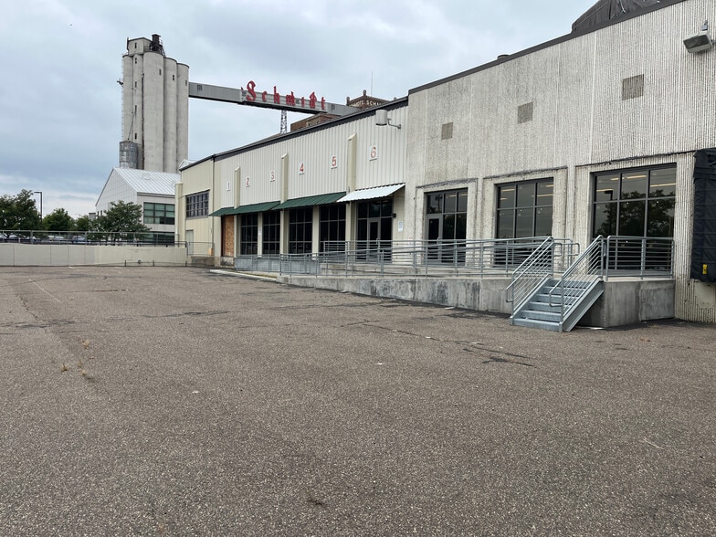 More Photos Of 543 James Ave, Saint Paul Manufacturing For Sale