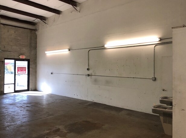 More Photos Of 947 Beville Rd, South Daytona Warehouse For Sale