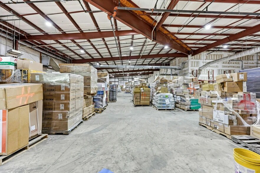 More Photos Of 4336 Cornelia Hwy, Lula Freestanding For Lease