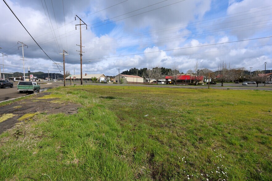 More Photos Of 1241 Highway 101, Reedsport Land For Sale