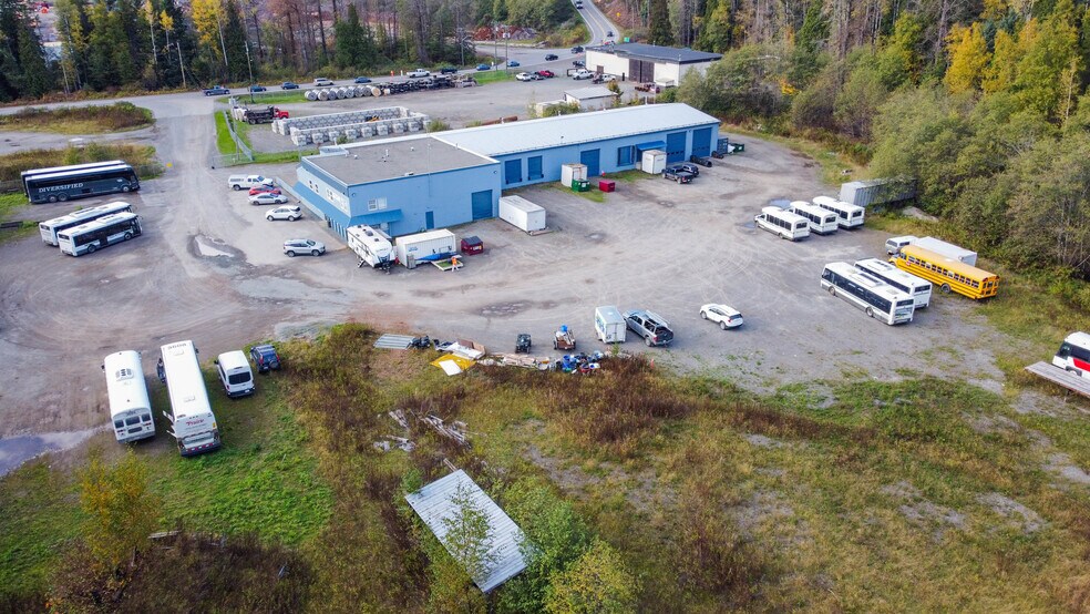 More Photos Of 5130 Park Av, Terrace Industrial For Lease