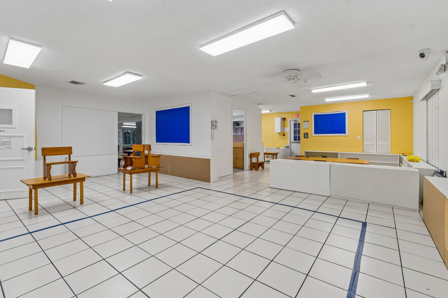 More Photos Of 4001 Skipper Rd, Tampa Schools For Sale