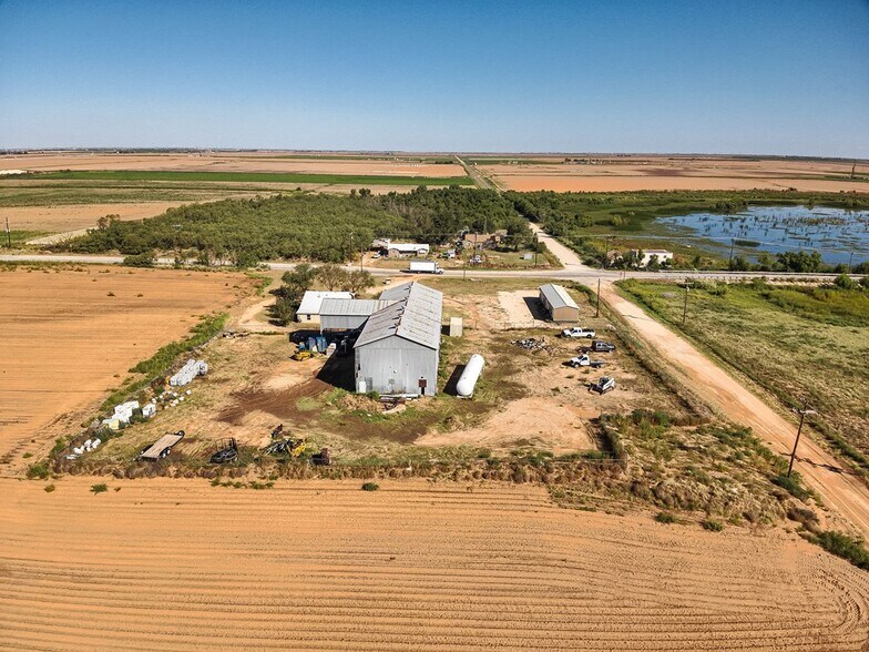 More Photos Of 7007 Farm to Market 846, Knott Office For Sale