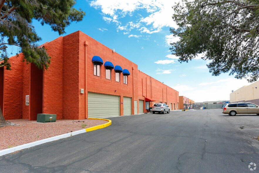 More Photos Of 4545 W Hacienda Ave, Las Vegas Light Distribution For Lease