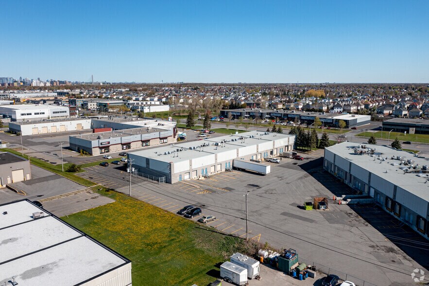 More Photos Of 3600 Boul Matte, Brossard Distribution For Lease