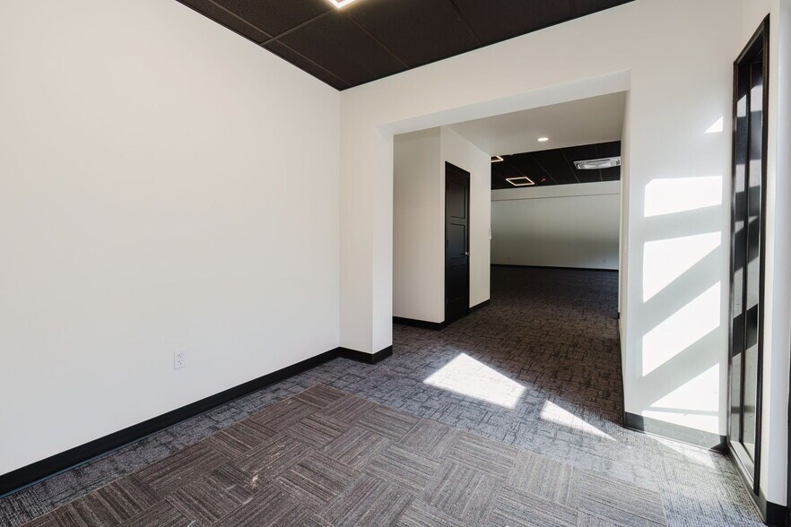 More Photos Of 3649 Frontage Rd, Port Orchard Office For Lease