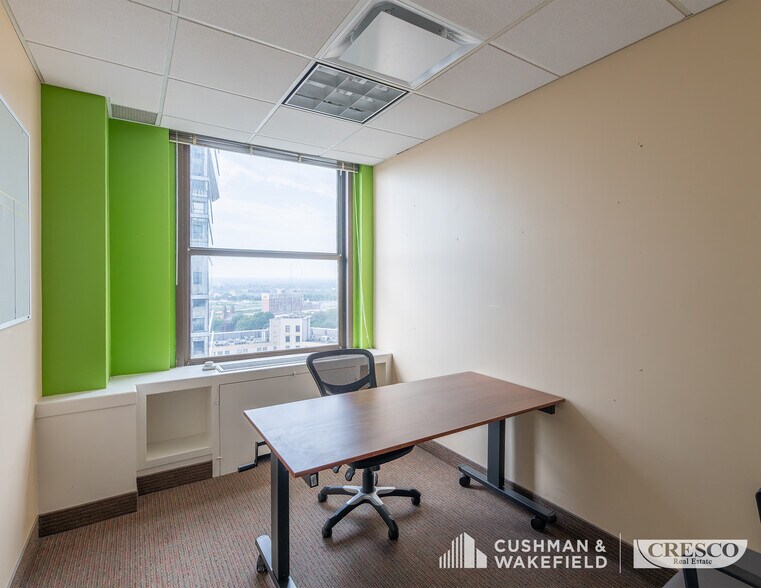 More Photos Of 1621 Euclid Ave, Cleveland Office For Lease
