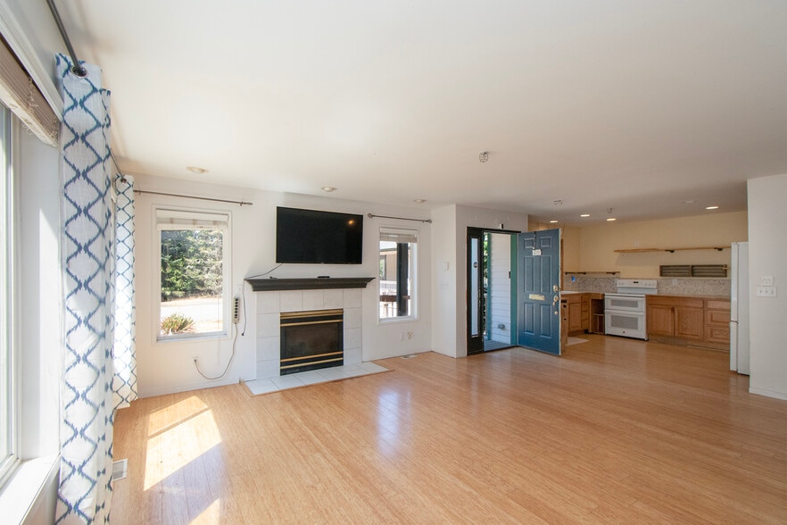 More Photos Of 202 Birdsong Ln, Port Angeles Healthcare For Sale
