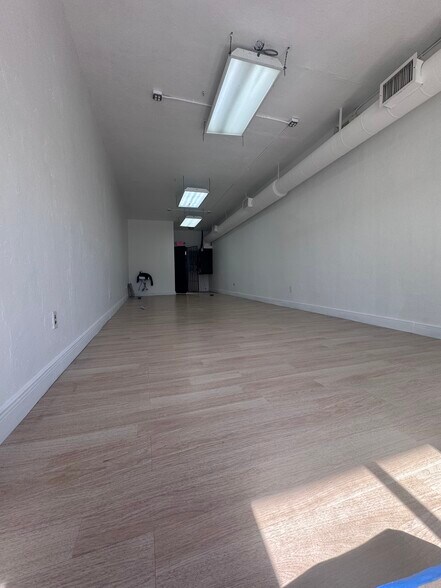 More Photos Of 1673-1675 NE 123rd St, North Miami Storefront For Lease