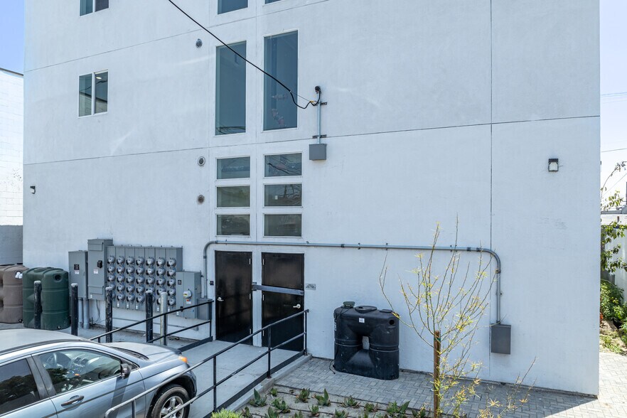 More Photos Of 3217 S Central Ave, Los Angeles Apartments For Sale