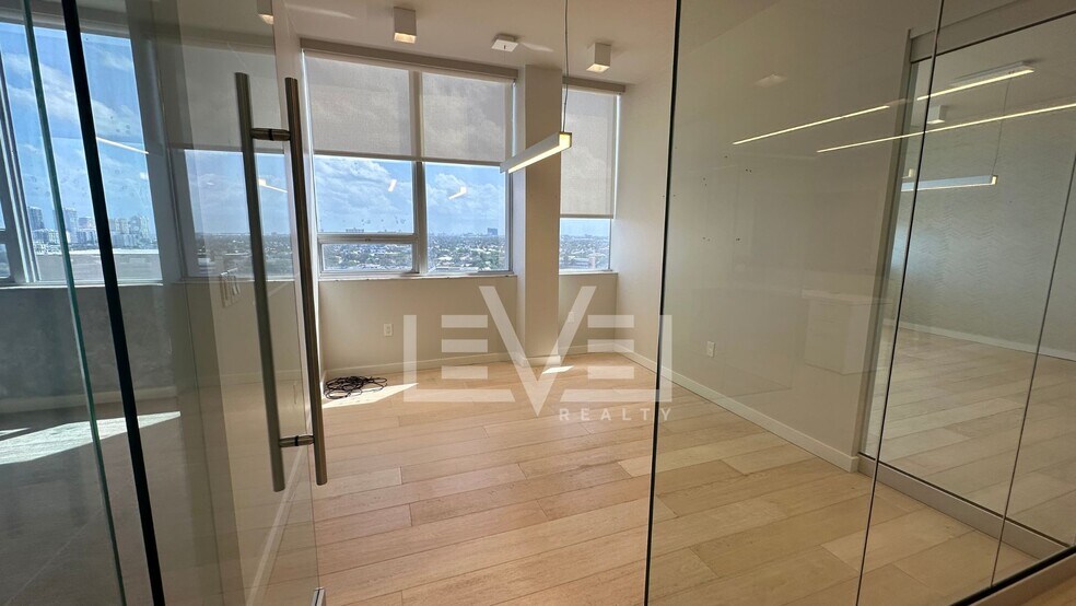 More Photos Of 2455 E Sunrise Blvd, Fort Lauderdale Loft Creative Space For Sale