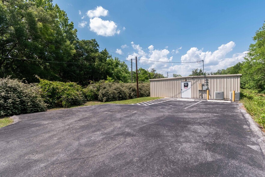 More Photos Of 507 SE 6th St, Williston Self Storage For Sale