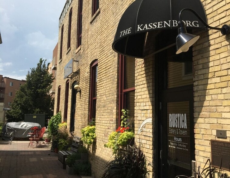 More Photos Of 121 4th St S, Moorhead Apartments For Lease