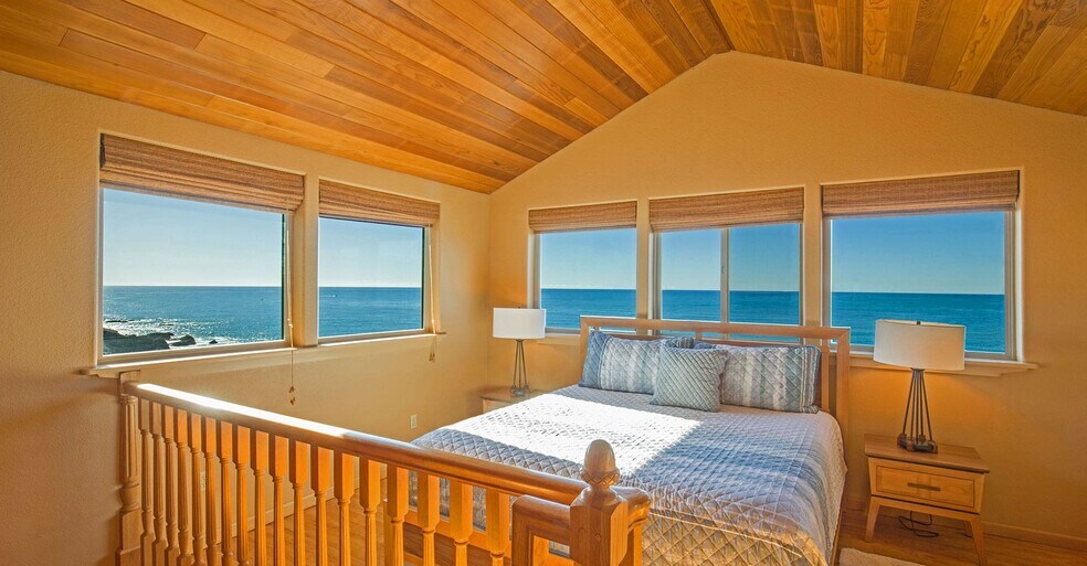 More Photos Of 205 Wave Dr, Shelter Cove Hotel For Sale